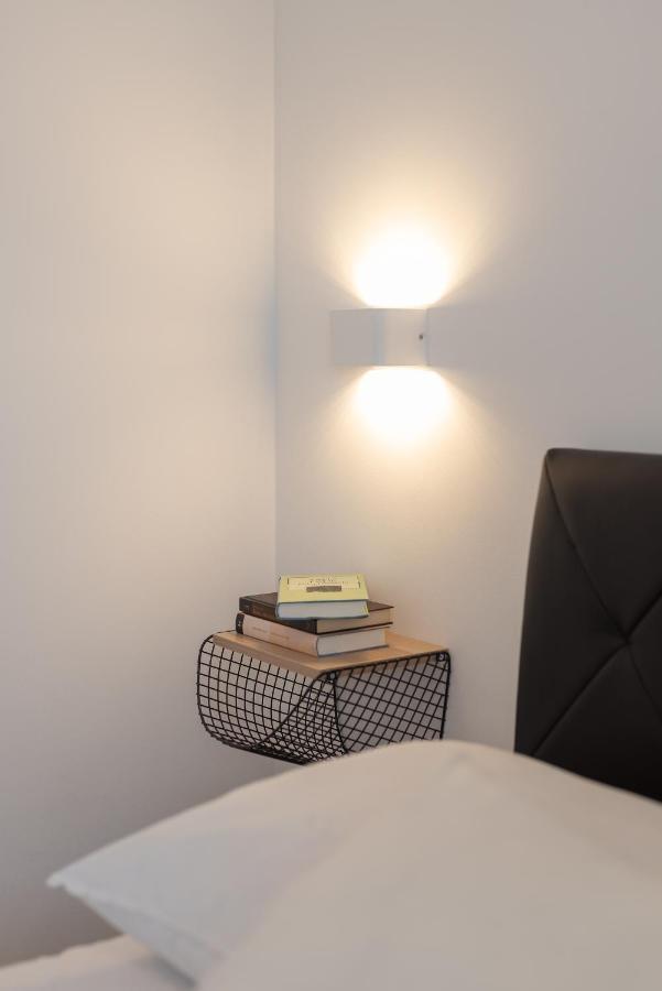 Ferienwohnung Apartman Lotos Trogir Exterior foto