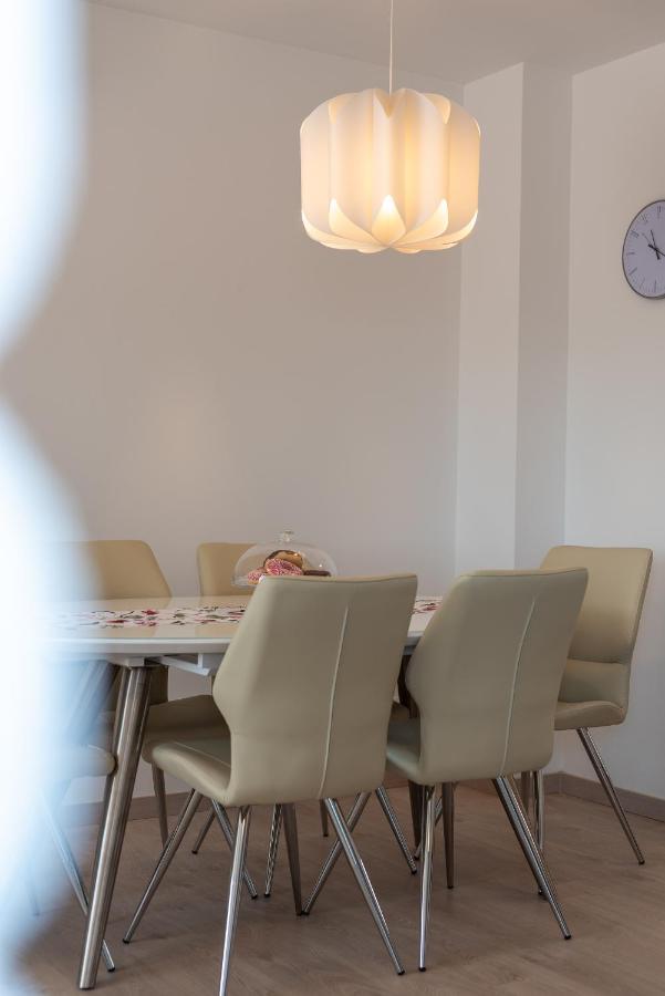 Ferienwohnung Apartman Lotos Trogir Exterior foto